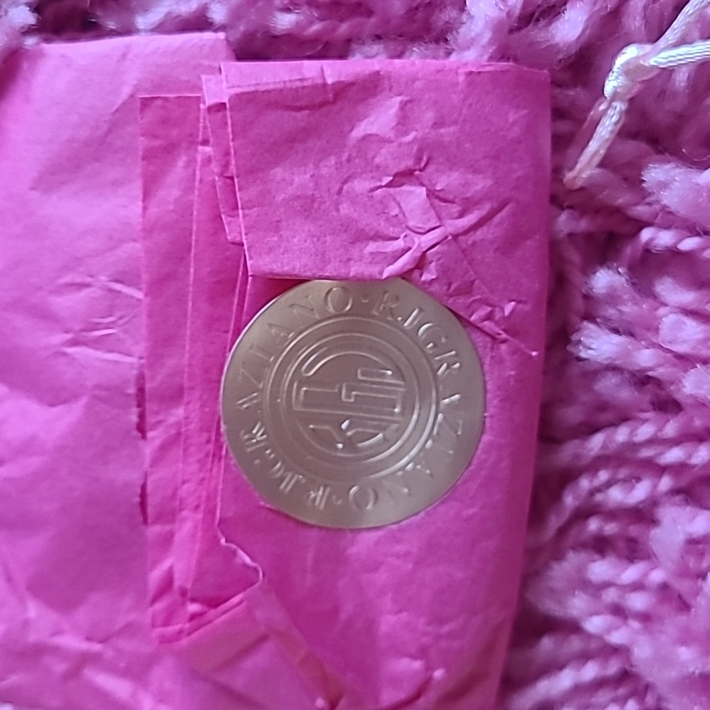 New in pouch pink gem bracelet - Picture 4 of 5